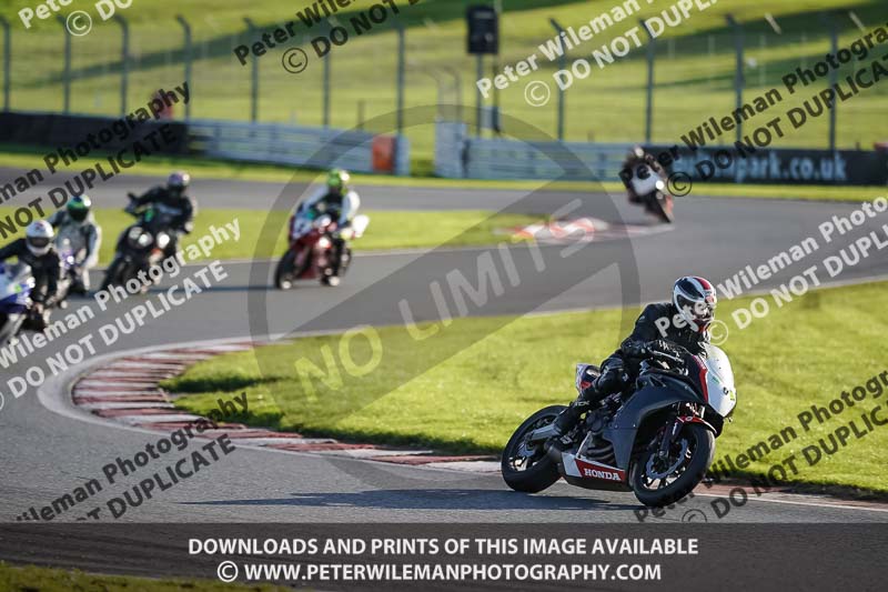 anglesey;brands hatch;cadwell park;croft;donington park;enduro digital images;event digital images;eventdigitalimages;mallory;no limits;oulton park;peter wileman photography;racing digital images;silverstone;snetterton;trackday digital images;trackday photos;vmcc banbury run;welsh 2 day enduro